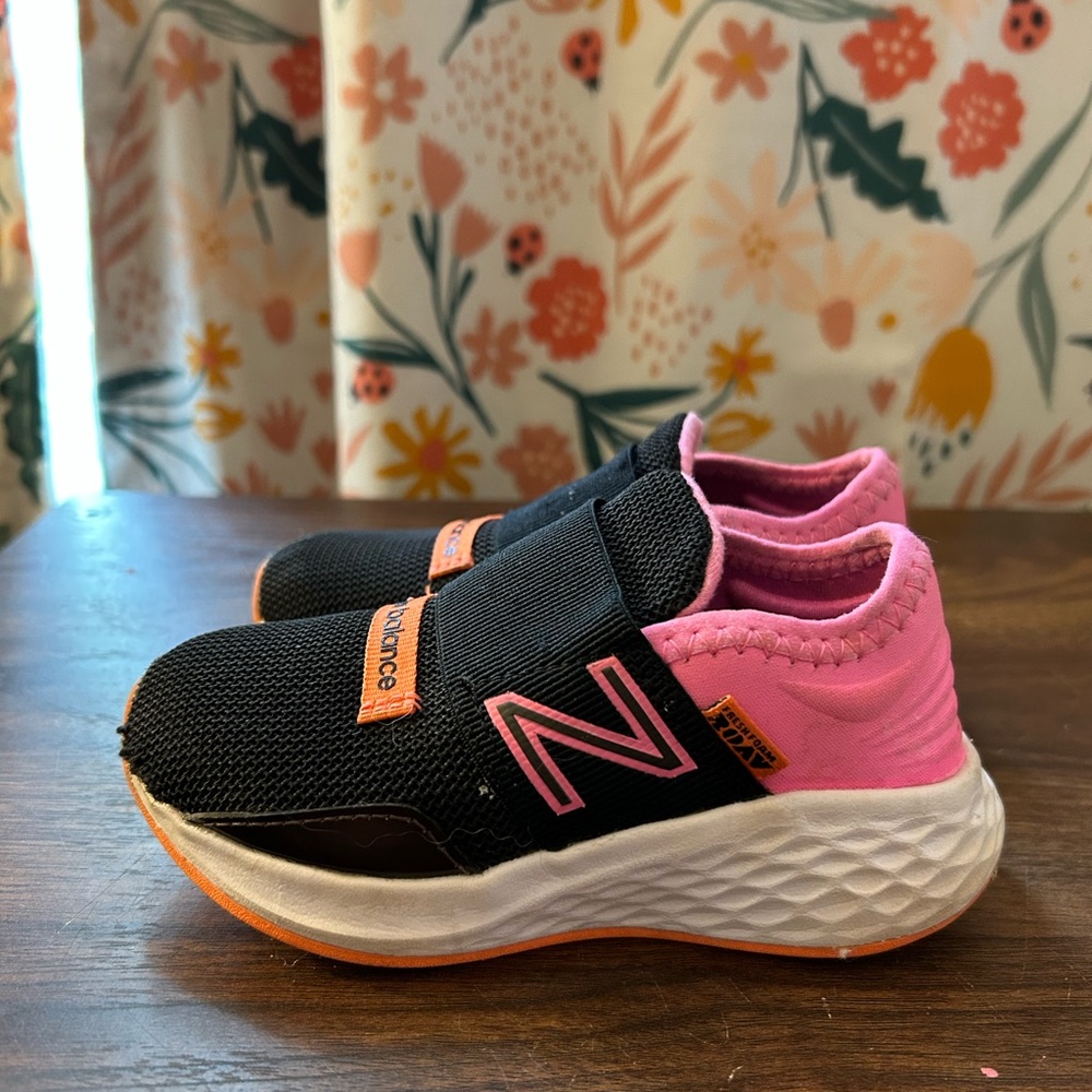 New Balance Toddler Slip-On shoes Kids' Fresh Foam Roav  S 8 Pink Black